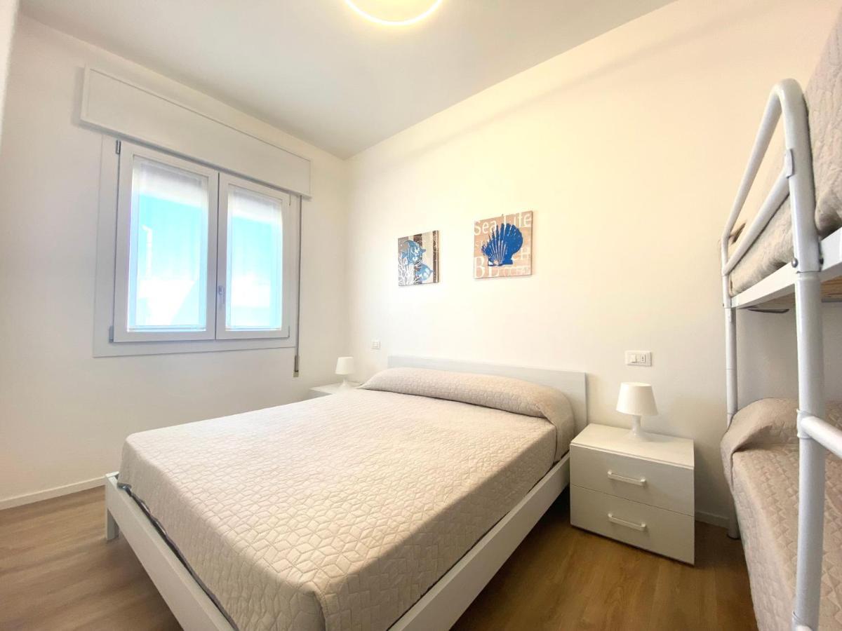 Апартаменты Maria Luisa - Piazza Mazzini - 30 Mt Dal Mare - Jesolo Экстерьер фото